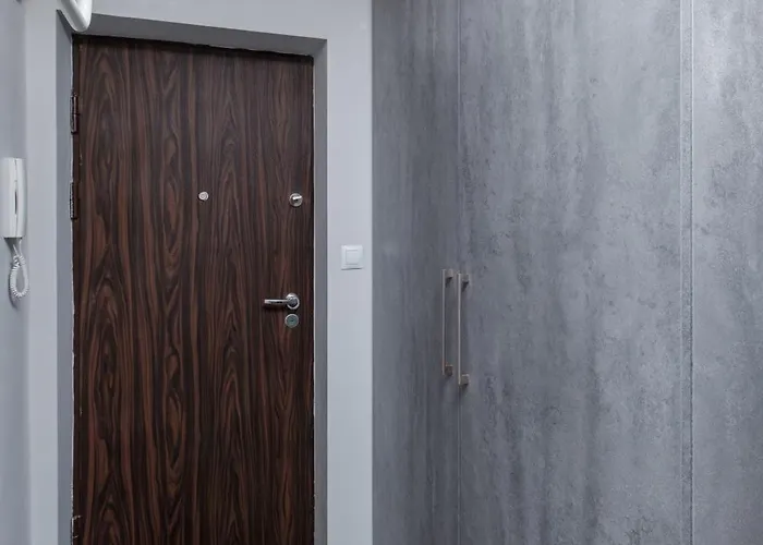 Apartman Inside Solec Iii *