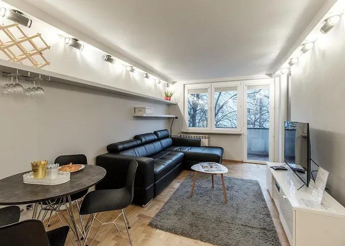 Inside Solec Iii Apartman *