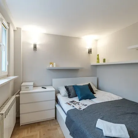 Apartment Inside Solec Iii