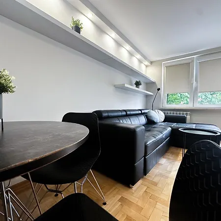 Apartment Inside Solec Iii *