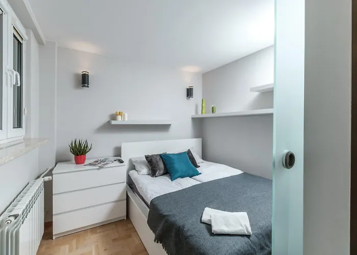 Apartament Inside Solec Iii
